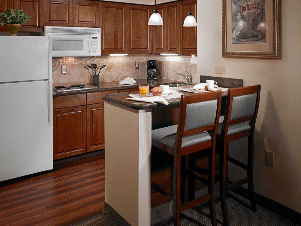 Staybridge Suites Harrisburg-Hershey By Ihg Rum bild